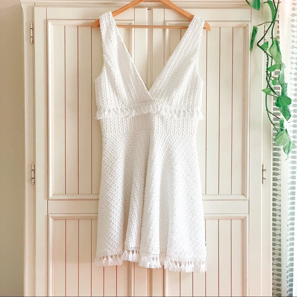 Ali & Jay 'Kiss Me in the Candlelight" Lace Dress White Sz L - Picture 3 of 6